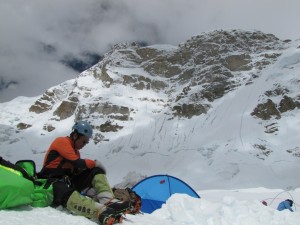 ネパール　アウトライヤー東峰　2010年9月2日～10月24日