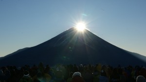 年越し竜ヶ岳でダイヤモンド富士